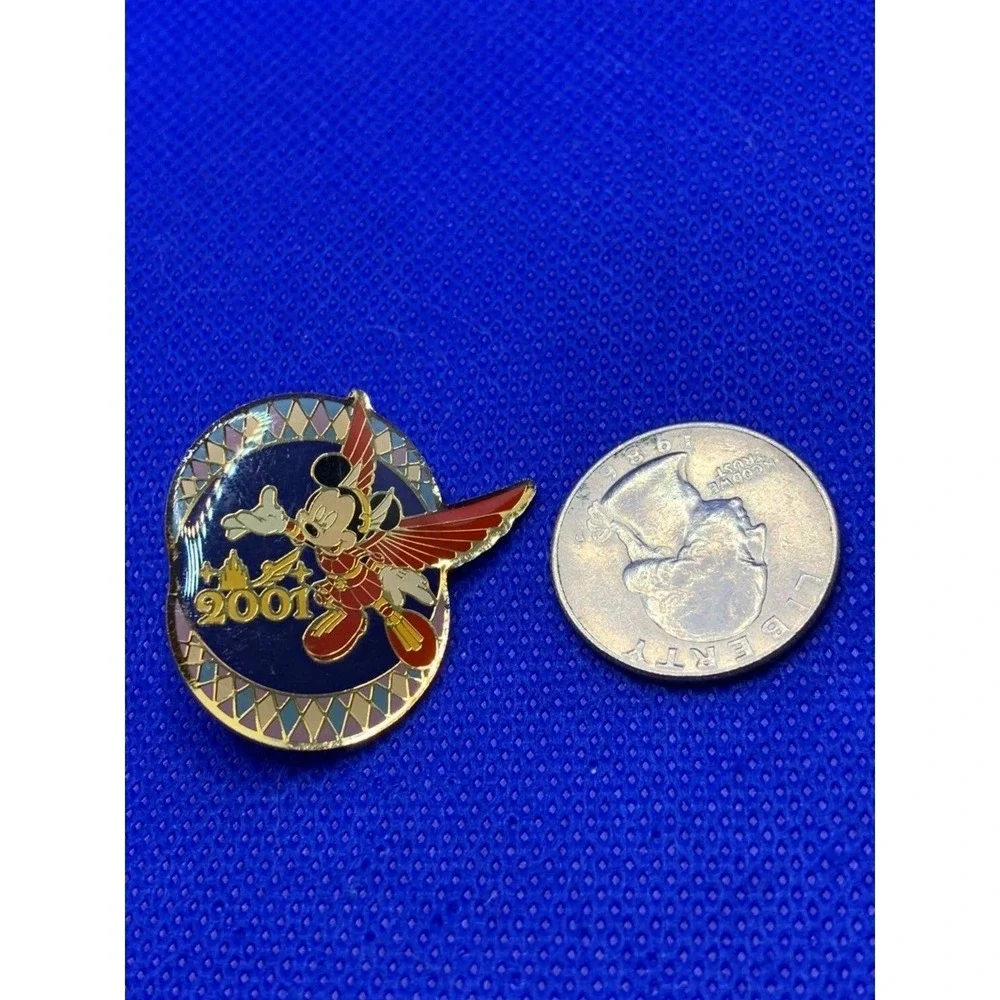 2001 Tokyo Disneyland Greek Mickey Mouse Disney Metal Trading pin Japan RARE